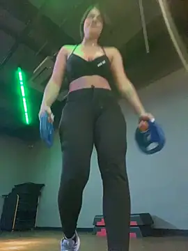 Snapshot of BellaLeclair chatting on 12.05.25 BellaLeclair online show from 12.05.25