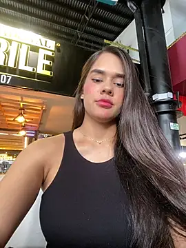 BellaLeclair online show from 03.23.26