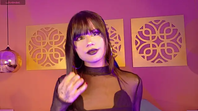 NATASHAA WINZ online show from 04.30.26