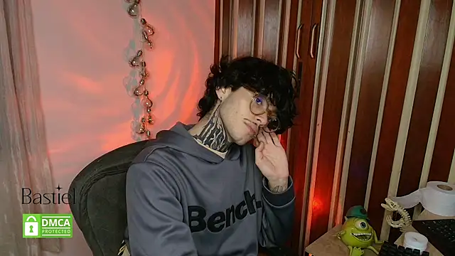 Mihail leroy online show from 10.08.25