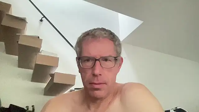 Snapshot of choupipat1 chatting on 09.10.25 choupipat1 online show from 09.10.25