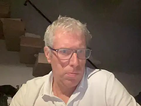 Snapshot of choupipat1 chatting on 09.10.25 choupipat1 online show from 09.10.25