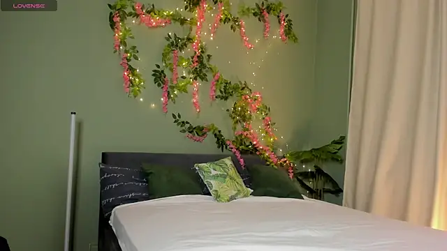 Lisbeth  Salander online show from 12.04.25