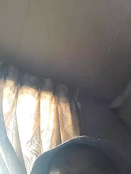 Snapshot of prefermaturedmommy chatting on 01.18.26 prefermaturedmommy online show from 01.18.26