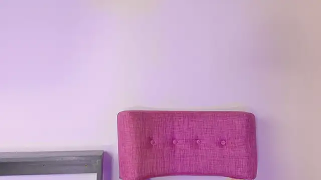 Snapshot of KITY_HILL chatting on 10.19.25 KITY HILL online show from 10.19.25
