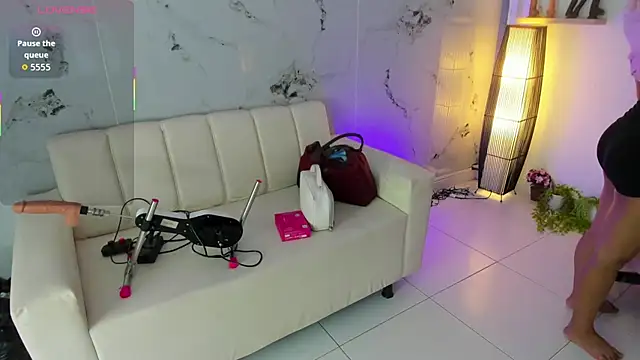 scarlett enjoy1 online show from 11.13.25