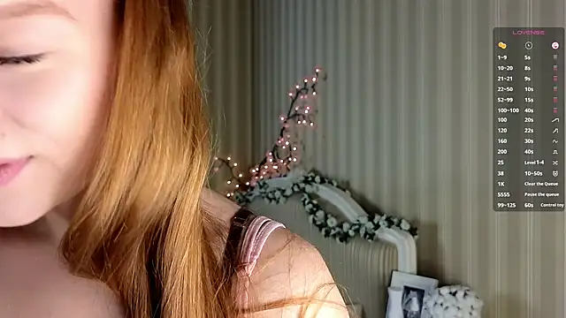 Juuulia  online show from 02.22.26