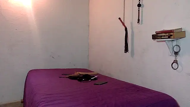 indomitaFox online show from 04.06.26