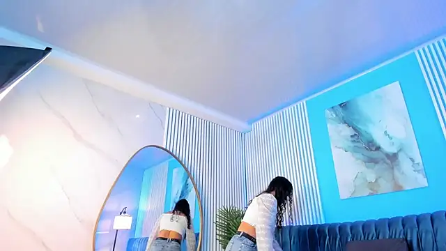 bellarivera  online show from 11.19.25