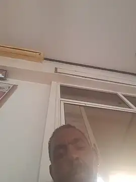 Snapshot of Bob_black chatting on 11.03.25 Bob black online show from 11.03.25