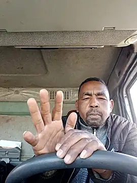 Snapshot of Bob_black chatting on 02.14.26 Bob black online show from 02.14.26