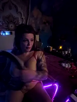 delish dahlia online show from 02.18.26