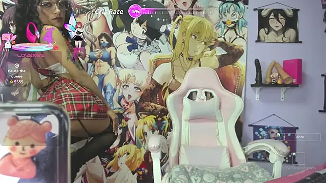 Snapshot of Kylie_Moan chatting on 09.16.25 Kylie Moan online show from 09.16.25
