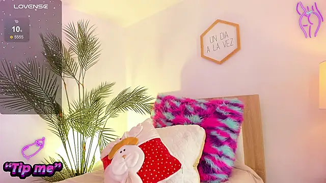 Snapshot of Hadid_Jimenez_ chatting on 11.07.25 Hadid Jimenez online show from 11.07.25