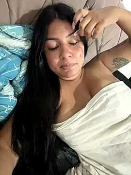 Snapshot of julianamascarada chatting on 09.24.25 julianamascarada online show from 09.24.25