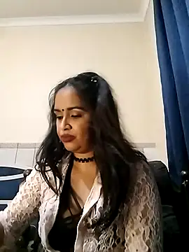 cute indianxo online show from 02.23.26