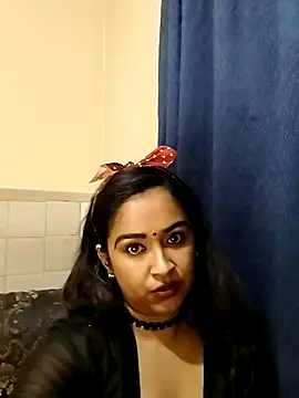 cute indianxo online show from 03.26.26