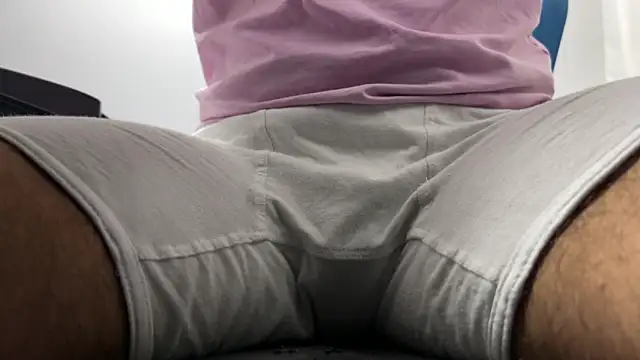 Snapshot of Nikenorq34 chatting on 10.25.25 Nikenorq34 online show from 10.25.25