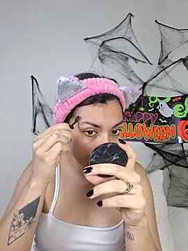 AmaiaSalvatore online show from 10.31.25