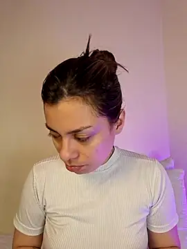 AmaiaSalvatore online show from 11.06.25