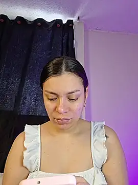 AmaiaSalvatore online show from 05.15.26