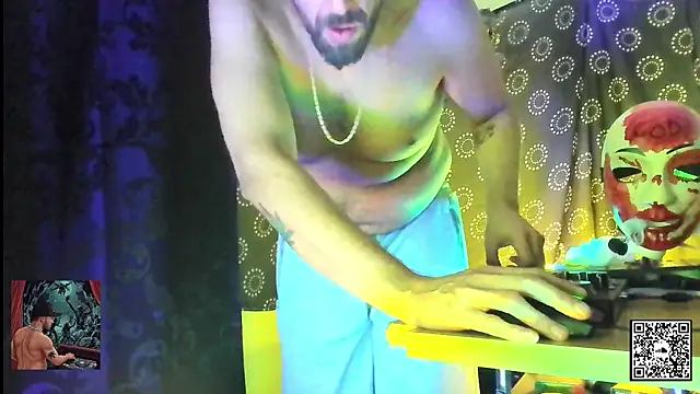 DjDiCKmannOnE online show from 10.14.25