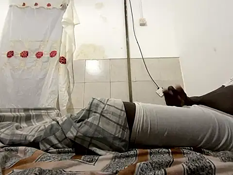 Snapshot of Atta-esi chatting on 11.02.25 Atta-esi online show from 11.02.25