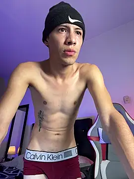 Snapshot of santiago_cutex chatting on 05.03.26 santiago cutex online show from 05.03.26