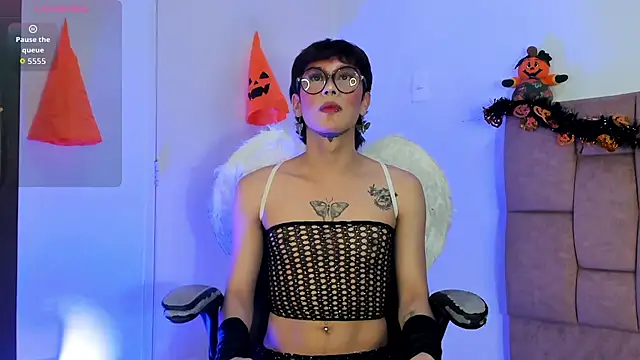 Snapshot of Soro_Lovelyboy chatting on 09.25.25 Soro Lovelyboy online show from 09.25.25