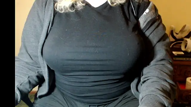 LunoviaXL online show from 11.20.25