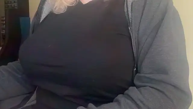 LunoviaXL online show from 11.24.25