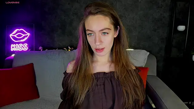 Agnes Wells online show from 04.03.26