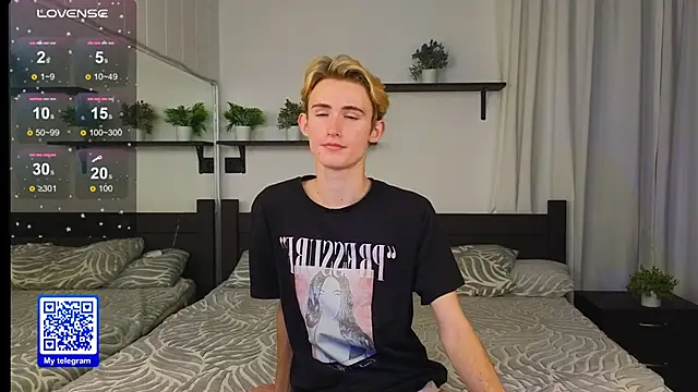 tommy XXX online show from 10.13.25