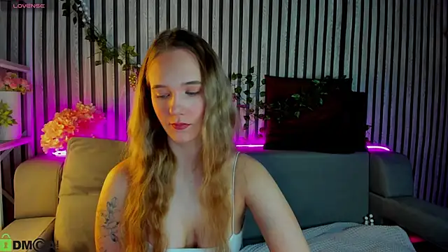 Casey Sweeet online show from 02.20.26