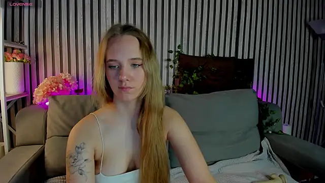 Casey Sweeet online show from 03.19.26