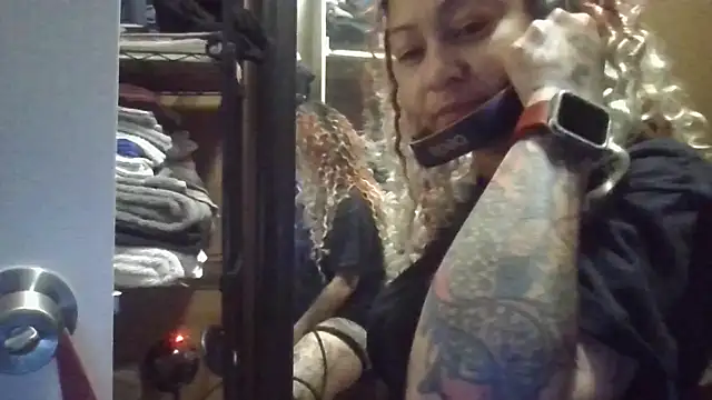 Flossee online show from 01.08.26