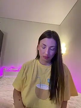 TiffaNoel online show from 10.16.25