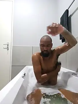 Snapshot of mojaymort chatting on 11.11.25 mojaymort online show from 11.11.25