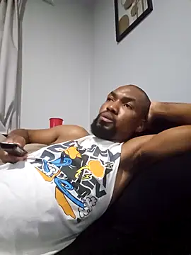 Snapshot of mojaymort chatting on 11.26.25 mojaymort online show from 11.26.25