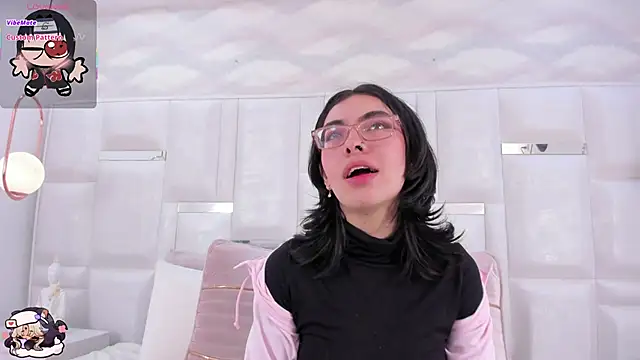 Im Molly Angel online show from 11.06.25