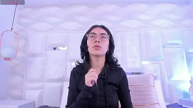 Im Molly Angel online show from 11.09.25