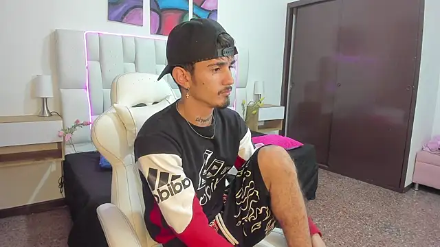 nextboywell1 online show from 03.30.26