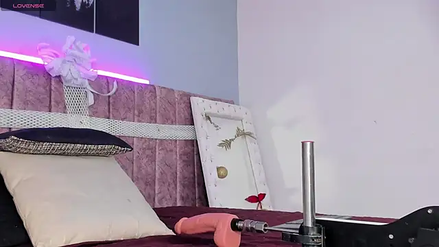  jasmine blush online show from 12.15.25