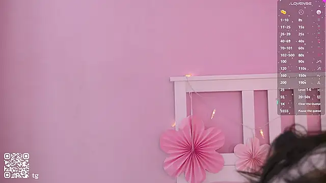 KendalHottt online show from 10.05.25