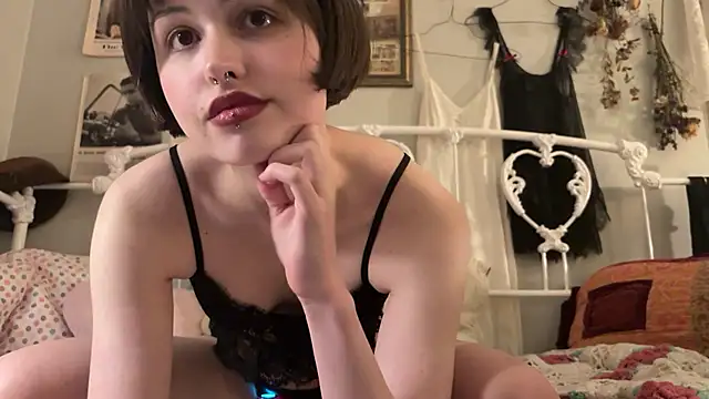 Snapshot of urbbydollxx chatting on 06.17.26 urbbydollxx online show from 06.17.26