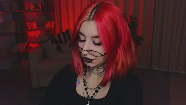 Snapshot of Mistress__Marcelline chatting on 07.21.26 Mistress Marcelline online show from 07.21.26