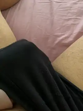 Snapshot of KAZANOVAA chatting on 12.17.25 KAZANOVAA online show from 12.17.25