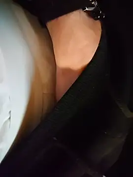 Snapshot of MyDick4You666 chatting on 12.16.25 MyDick4You666 online show from 12.16.25