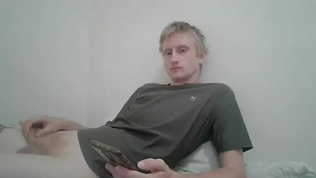 Snapshot of tcute0 chatting on 05.31.26 tcute0 online show from 05.31.26