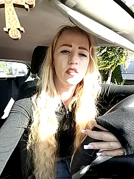 Snapshot of DeeA_Blondy chatting on 09.14.25 DeeA Blondy online show from 09.14.25